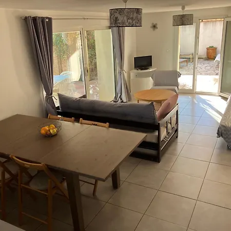 康帕涅瓦哈尔酒店 公寓